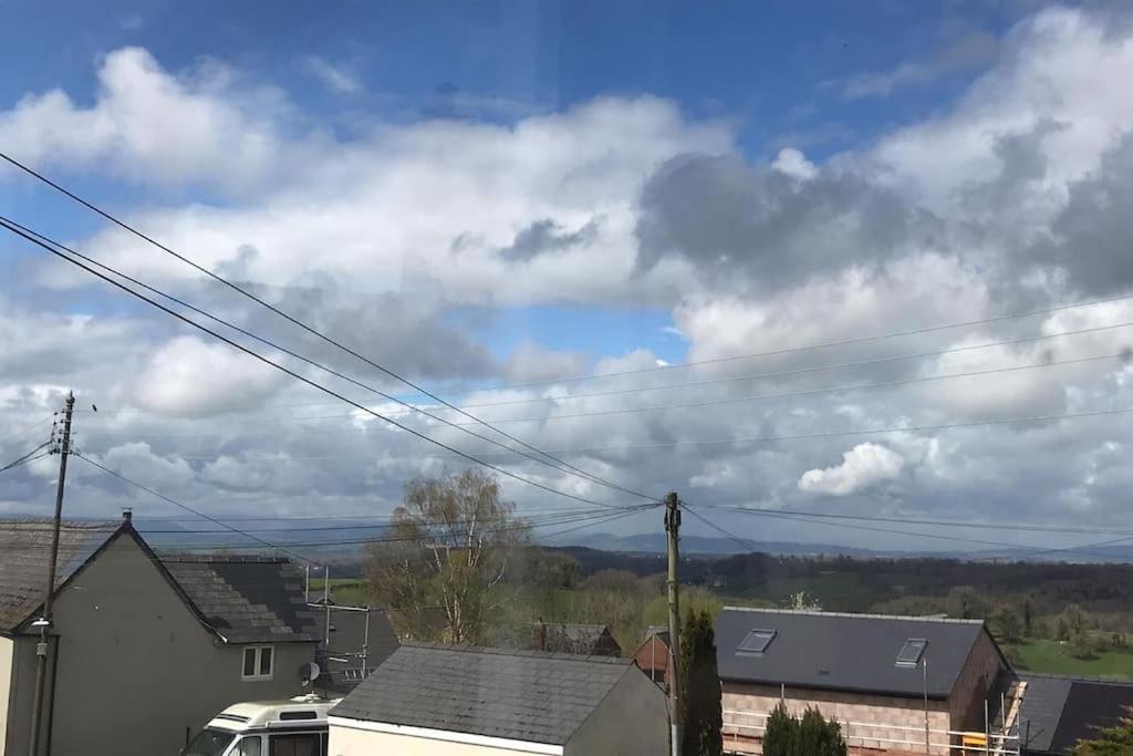 Cheerful Two Bedroom Cottage In The Forest Of Dean Lydbrook Zewnętrze zdjęcie