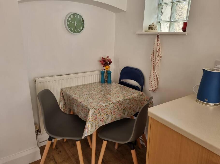 Cheerful Two Bedroom Cottage In The Forest Of Dean Lydbrook Zewnętrze zdjęcie